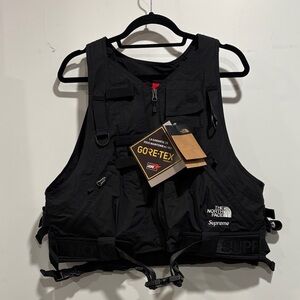SUPREME THE NORTHFACE VEST